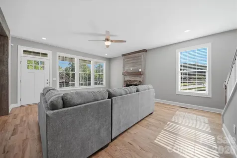 135 Maplewood Court Hudson NC 28638