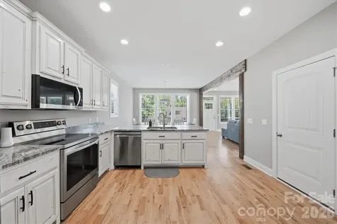 135 Maplewood Court Hudson NC 28638