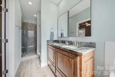 135 Maplewood Court Hudson NC 28638