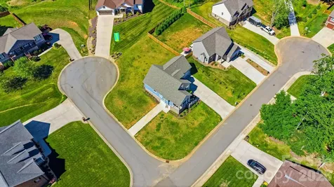 135 Maplewood Court Hudson NC 28638