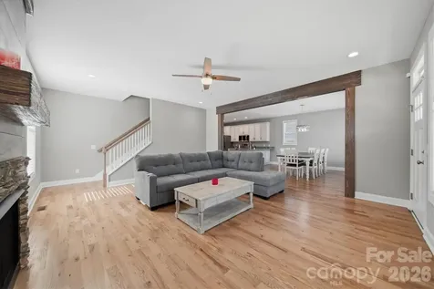 135 Maplewood Court Hudson NC 28638
