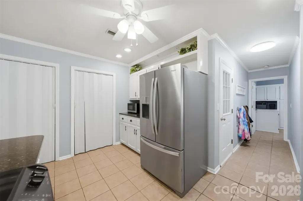 6089 Northlake Drive Hickory NC 28601