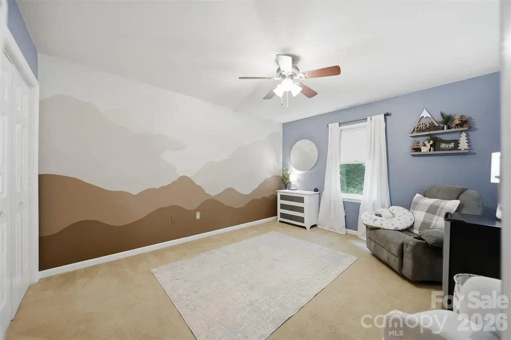 6089 Northlake Drive Hickory NC 28601