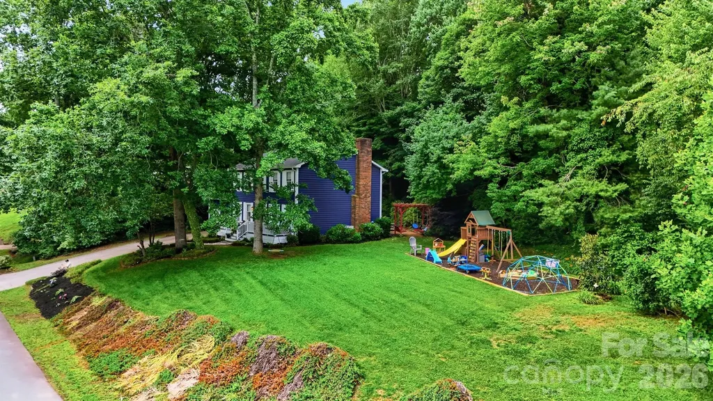 6089 Northlake Drive Hickory NC 28601