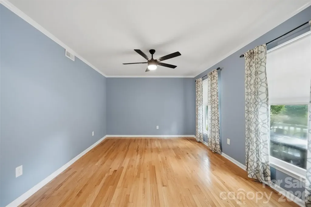 6089 Northlake Drive Hickory NC 28601