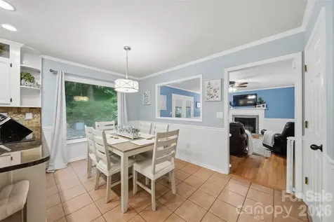 6089 Northlake Drive Hickory NC 28601