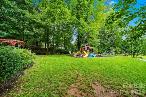 6089 Northlake Drive Hickory NC 28601