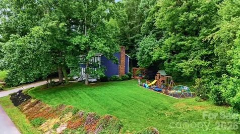 6089 Northlake Drive Hickory NC 28601