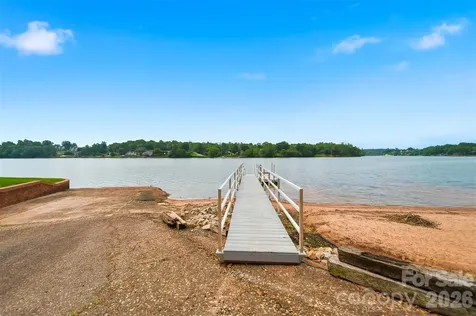 6089 Northlake Drive Hickory NC 28601