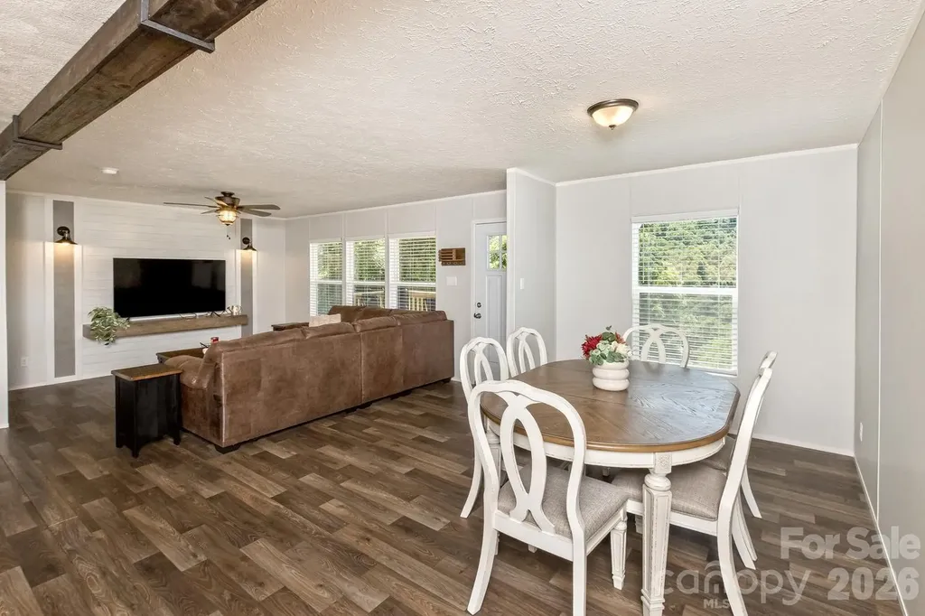 27 Spuds Lane Weaverville NC 28787