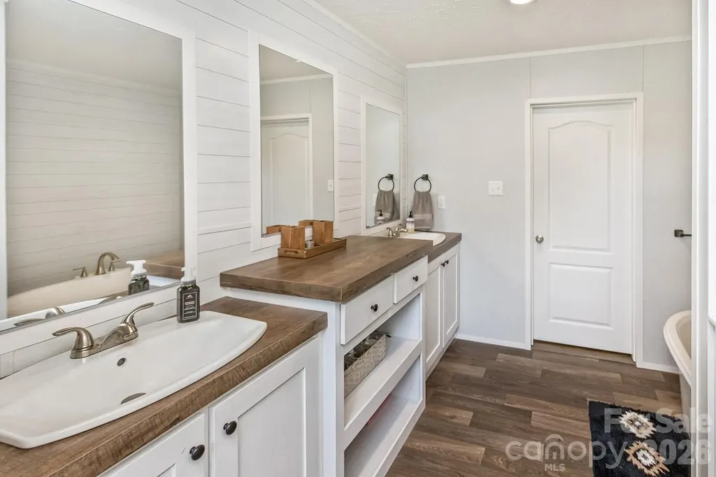 27 Spuds Lane Weaverville NC 28787