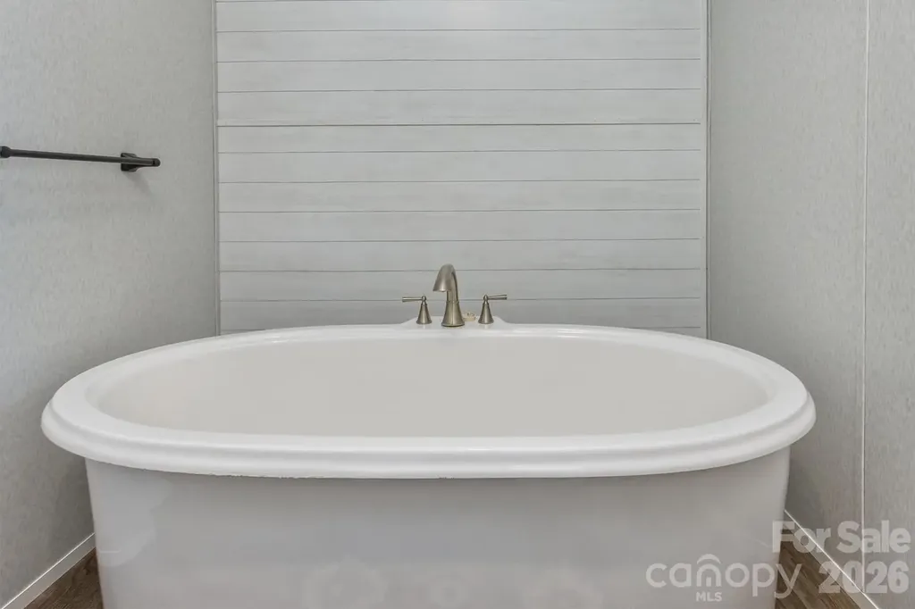 27 Spuds Lane Weaverville NC 28787