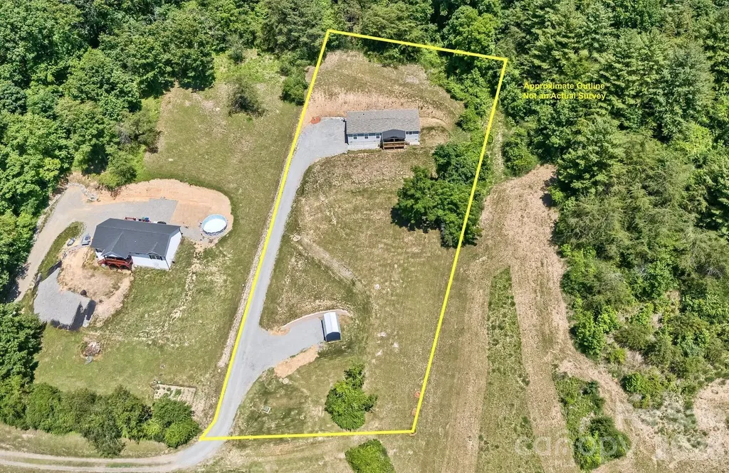 27 Spuds Lane Weaverville NC 28787