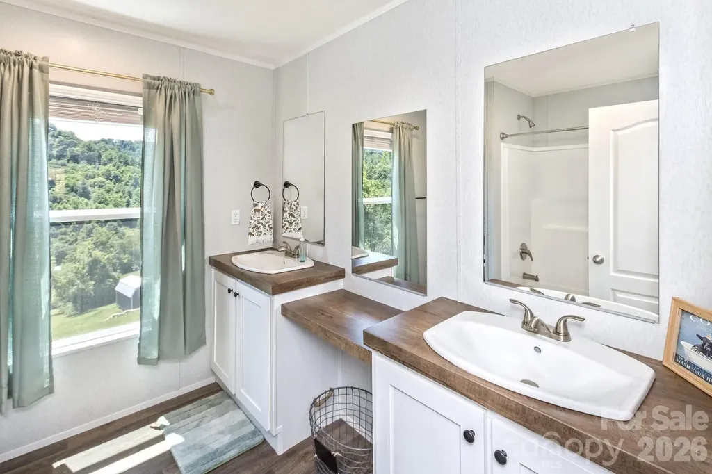 27 Spuds Lane Weaverville NC 28787