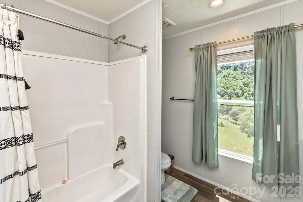27 Spuds Lane Weaverville NC 28787