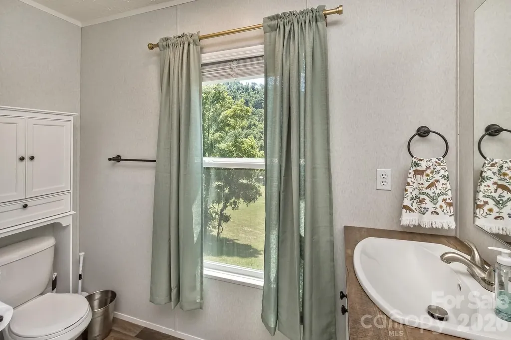 27 Spuds Lane Weaverville NC 28787