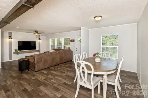 27 Spuds Lane Weaverville NC 28787