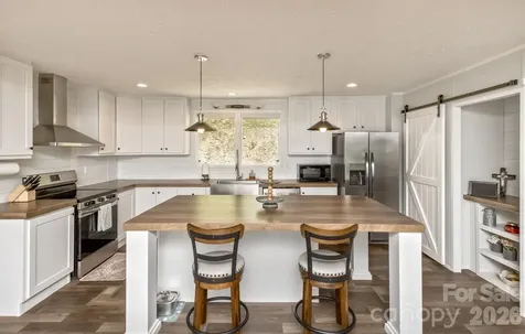 27 Spuds Lane Weaverville NC 28787