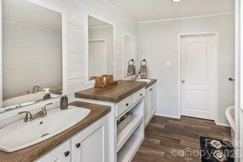 27 Spuds Lane Weaverville NC 28787