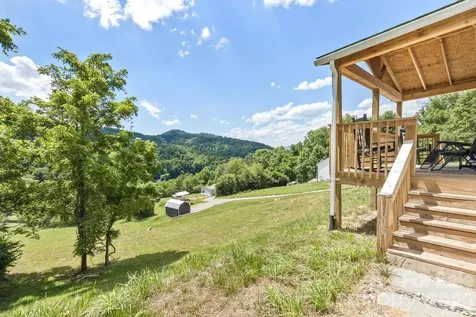 27 Spuds Lane Weaverville NC 28787