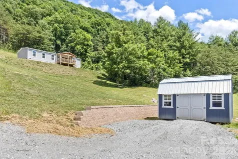 27 Spuds Lane Weaverville NC 28787