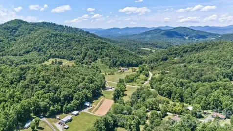 27 Spuds Lane Weaverville NC 28787
