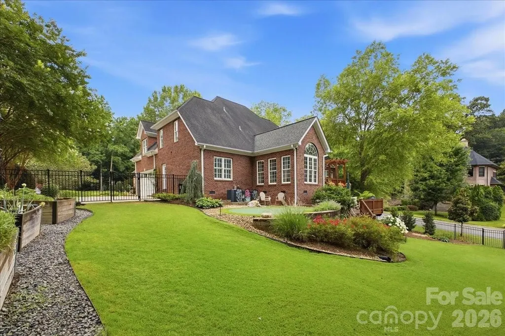 201 Commodore Court Belmont NC 28012