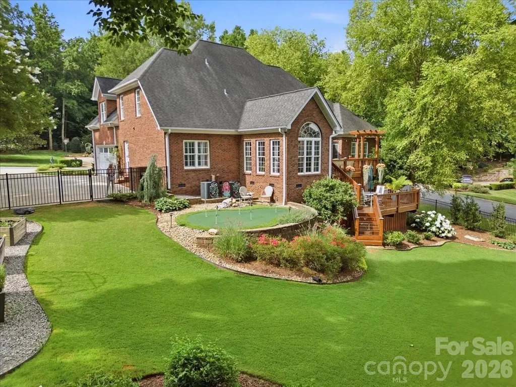 201 Commodore Court Belmont NC 28012