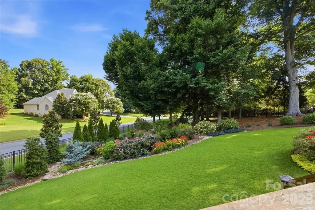 201 Commodore Court Belmont NC 28012