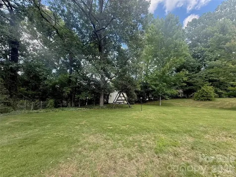 303 Cavin Avenue Mount Holly NC 28120