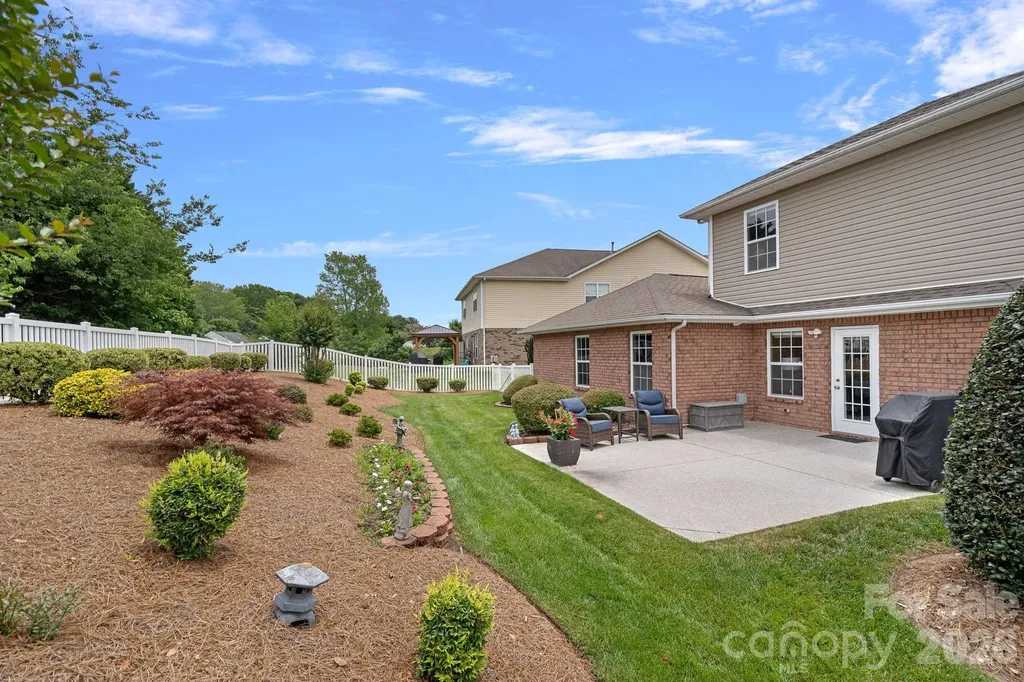 7538 April Mist Trail Huntersville NC 28078