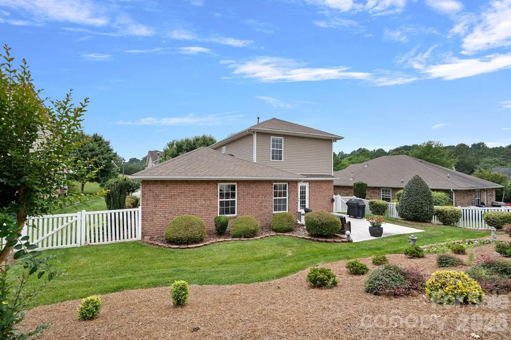 7538 April Mist Trail Huntersville NC 28078