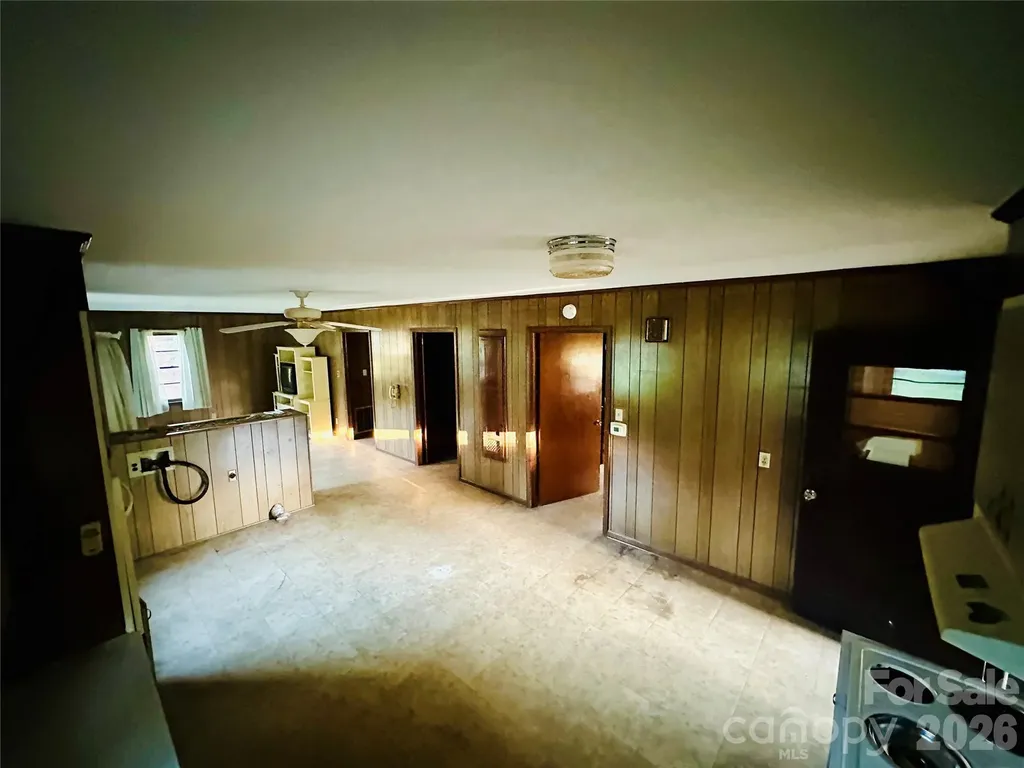 107 Conley Street Morganton NC 28655