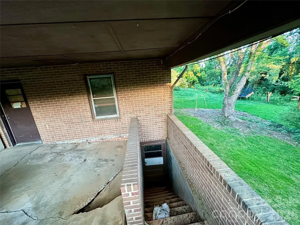 107 Conley Street Morganton NC 28655