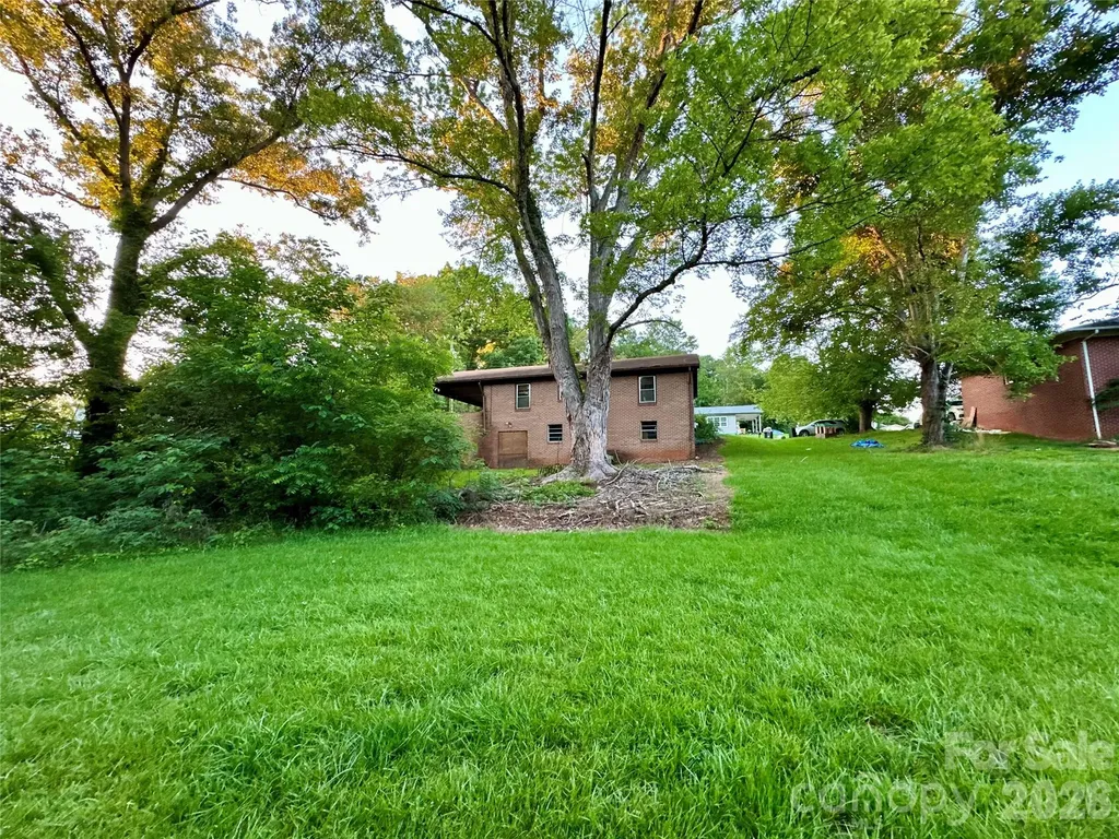 107 Conley Street Morganton NC 28655