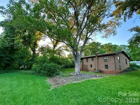 107 Conley Street Morganton NC 28655