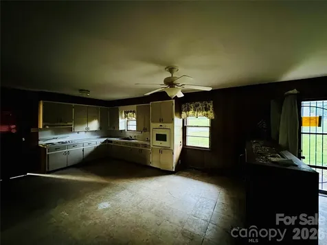 107 Conley Street Morganton NC 28655