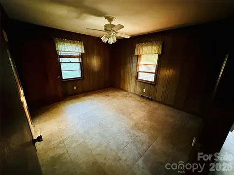 107 Conley Street Morganton NC 28655