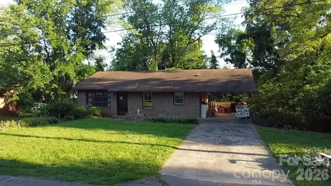107 Conley Street Morganton NC 28655