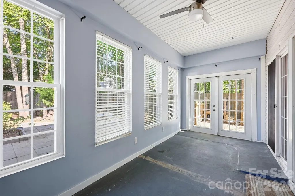 9420 Kestral Ridge Drive Charlotte NC 28269