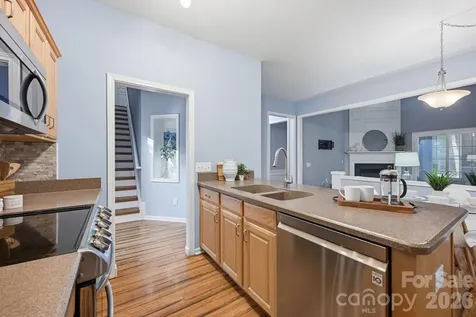 9420 Kestral Ridge Drive Charlotte NC 28269