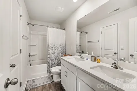 233 Culloden Drive Mocksville NC 27028