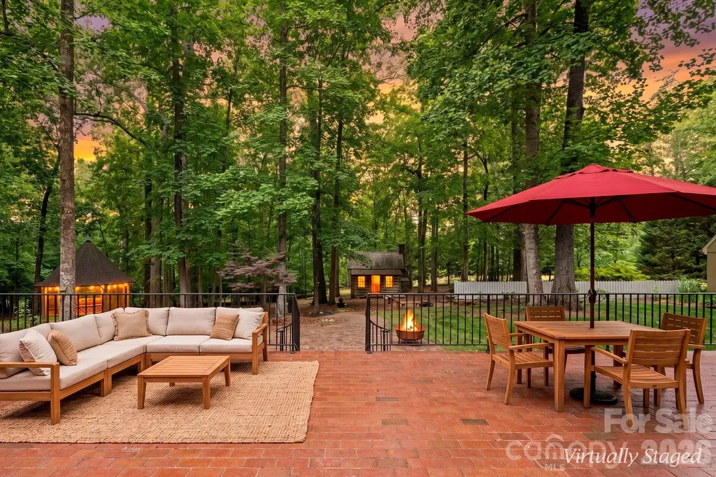 5400 Dartmoor Street Winston Salem NC 27106