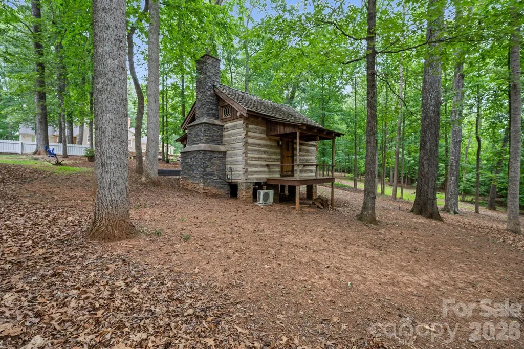 5400 Dartmoor Street Winston Salem NC 27106