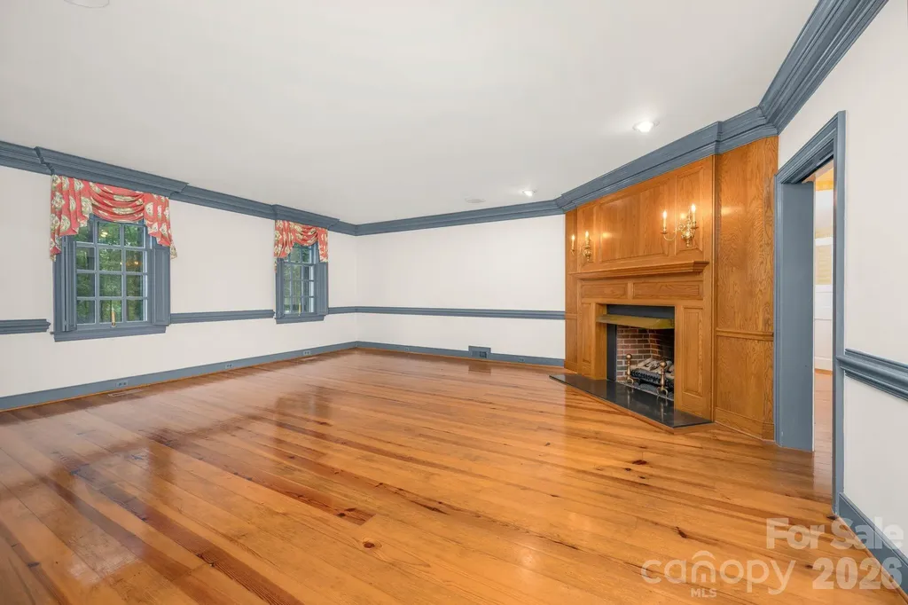 5400 Dartmoor Street Winston Salem NC 27106