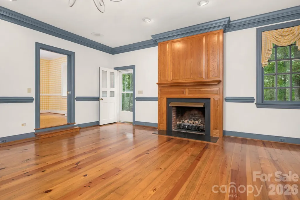 5400 Dartmoor Street Winston Salem NC 27106