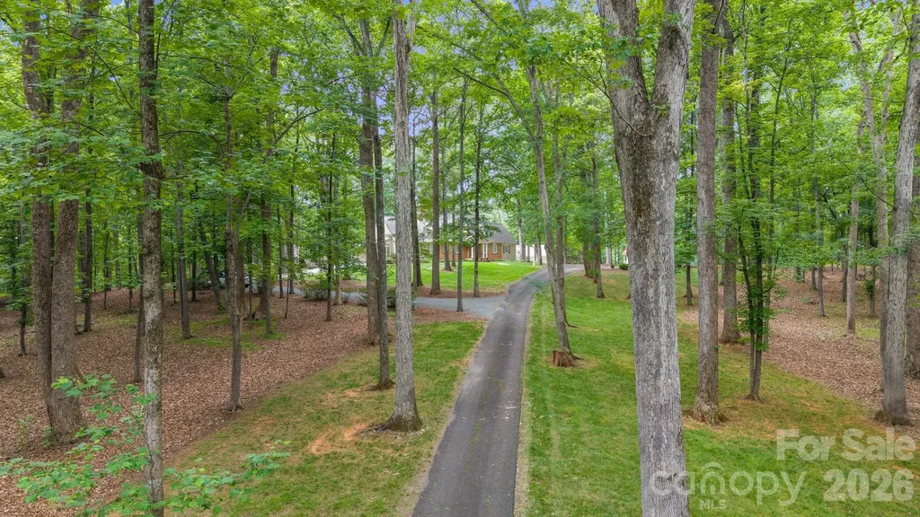 5400 Dartmoor Street Winston Salem NC 27106