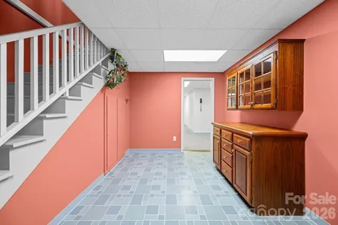 5400 Dartmoor Street Winston Salem NC 27106
