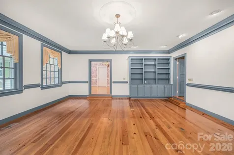 5400 Dartmoor Street Winston Salem NC 27106