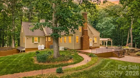 5400 Dartmoor Street Winston Salem NC 27106